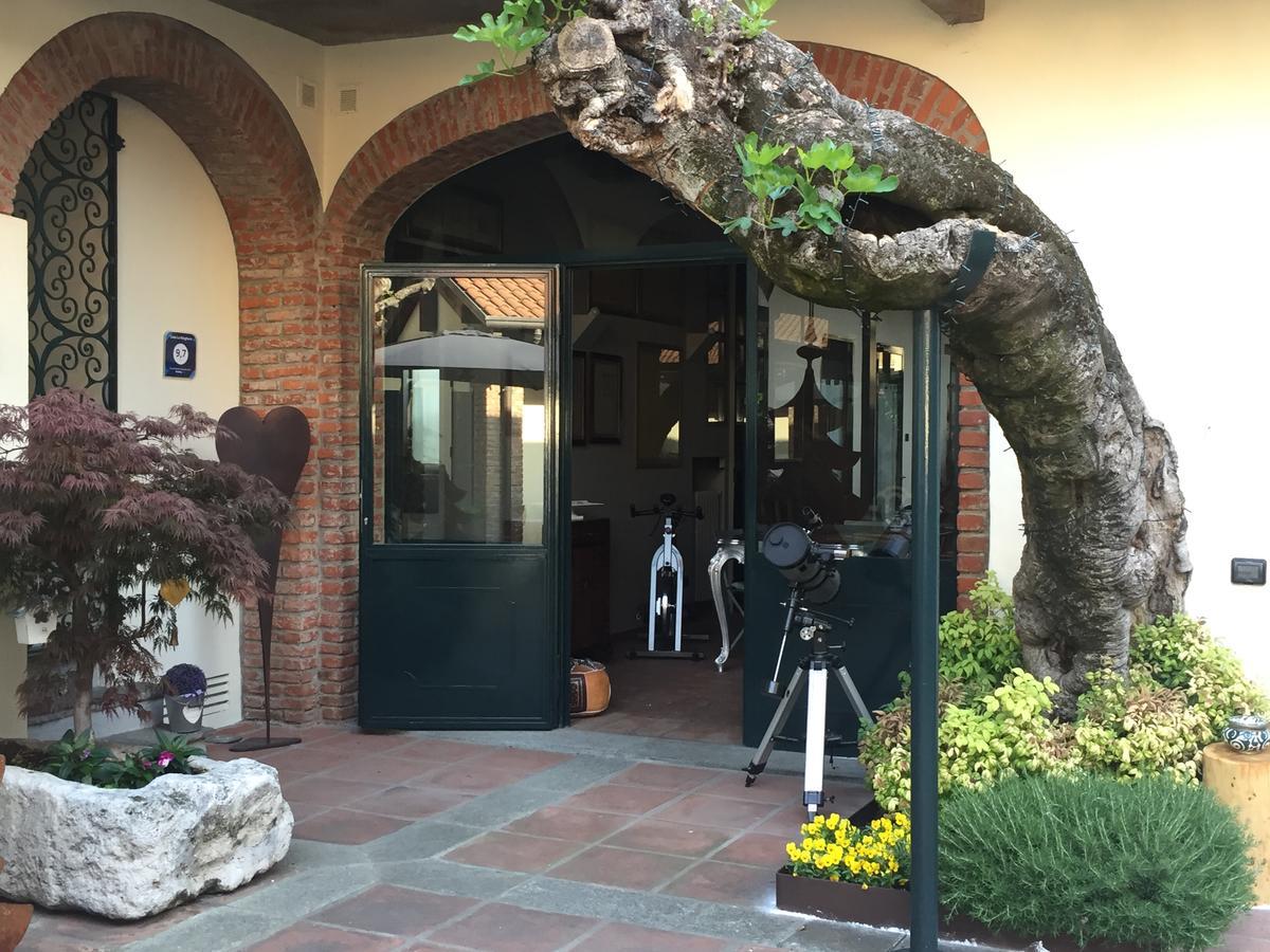 切萨诺·马德尔诺 拉令赫拉旅馆酒店 外观 照片